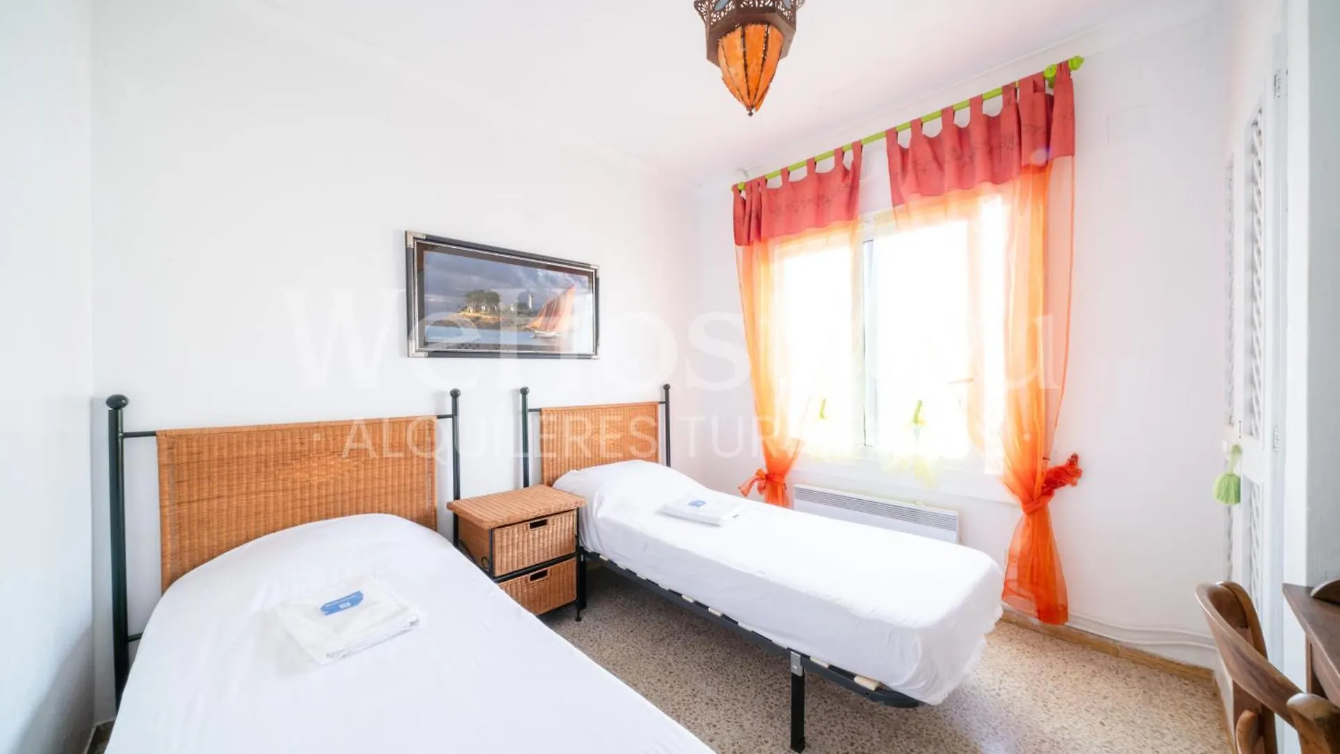 Wehostyou - Belle Maison Roses, Mas Bosca 12 0*, Roses Spain