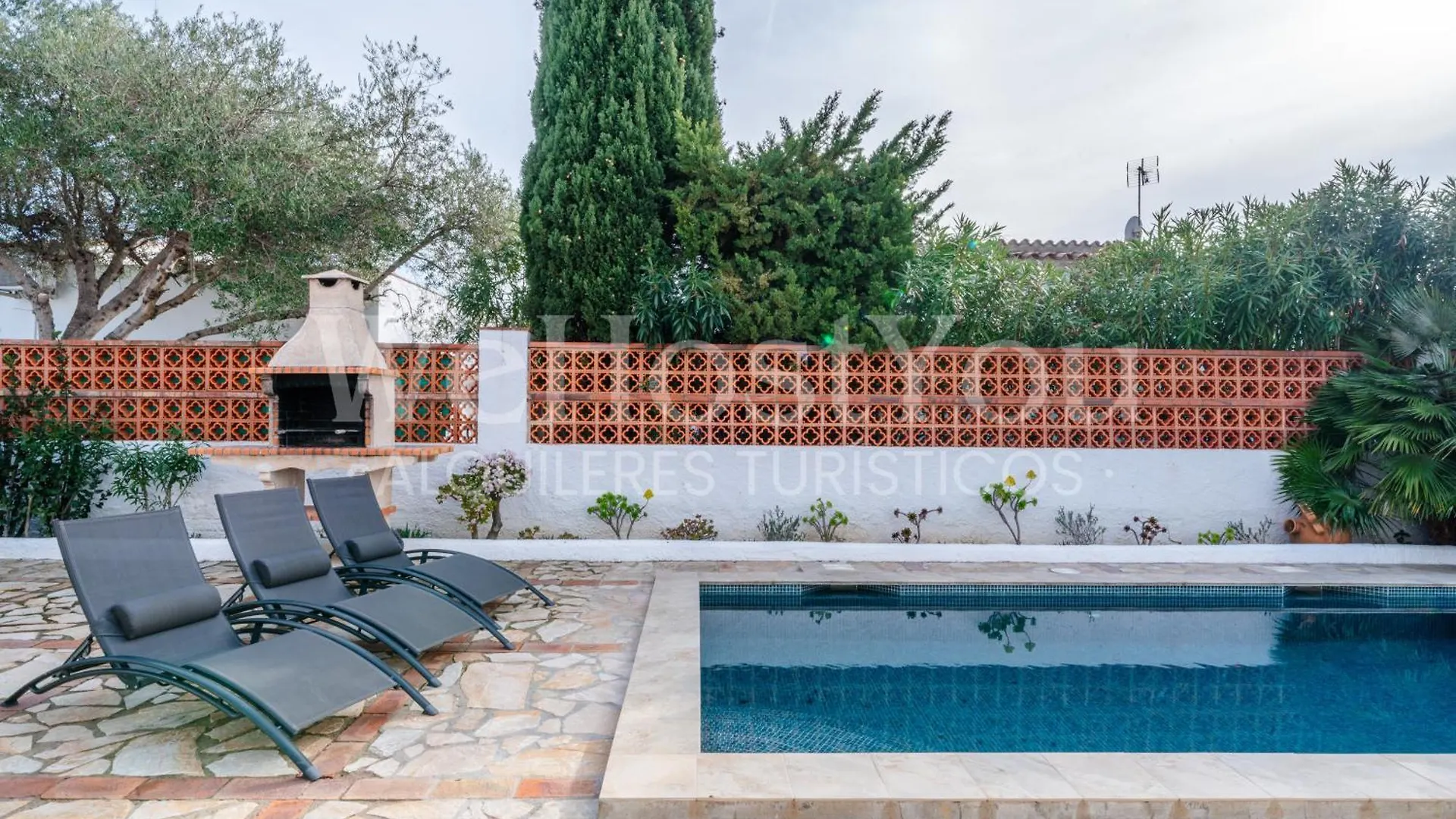 Holiday home Wehostyou - Belle Maison Roses, Mas Bosca 12